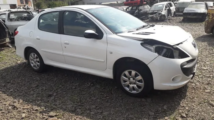 Peugeot 207 2011 1.4 vendido em peças