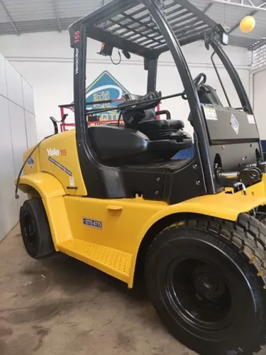 Empilhadeira Yale 155VX | Ano 2013 | GLP