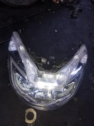 Farol da pcx 2017