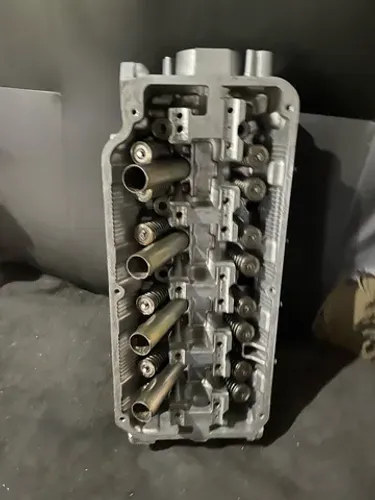 Cabeçote  Pajero tr4 flex ou gasolina. Original. Não vem com comando de válvulas 