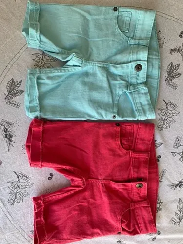 Vendo 2 bermudas 4T Crazy 8 feminina envio todo Brasil . Usada . Ótimo estado.