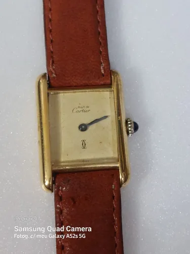 Relógio marca Cartier modelo Tank Must Cartier 