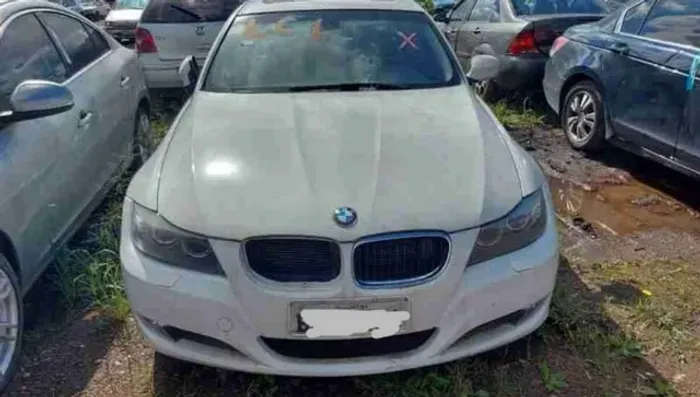 Sucata bmw 320i para retirada de peças 
