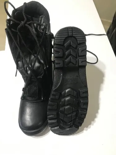 Vendo coturno novo, couro, tam-41