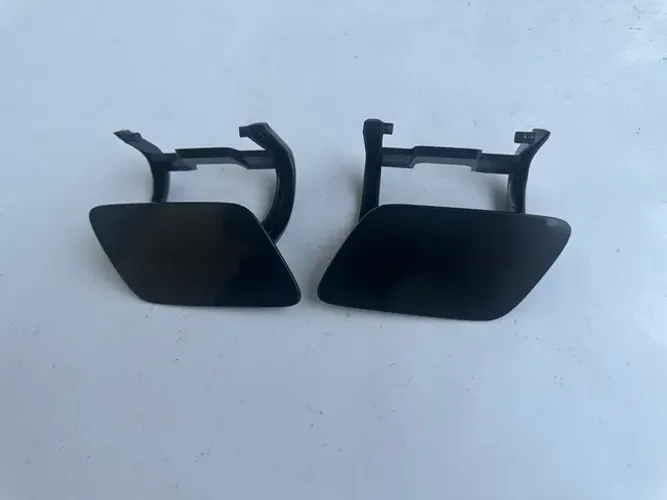 Par Tampa Esguicho Farol Mercedes-Benz A200 2013 2014 2015