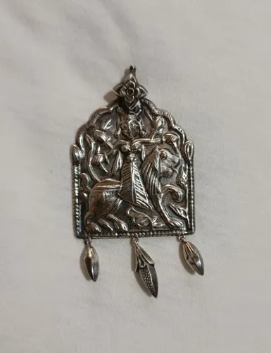 Medalhão de prata de lei 