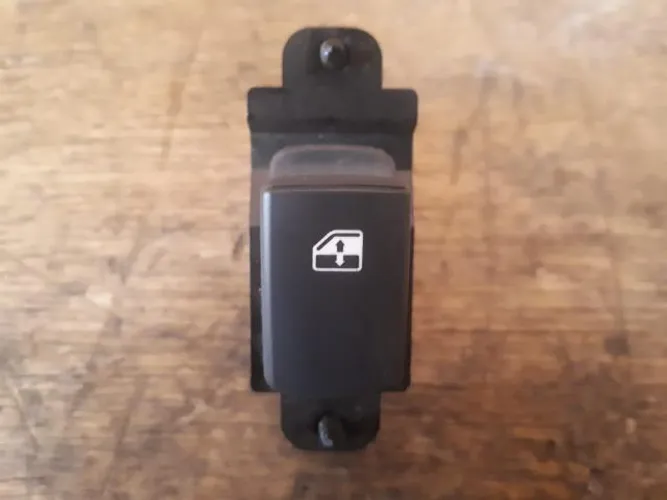 Botão Vidro Elétrico Porta Dianteira Direita Jac J3 2015