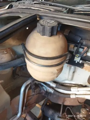 Reservatório de expansão Peugeot 206 207