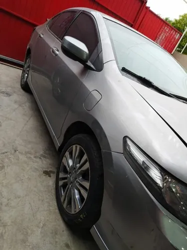 Sucata City 2013 disponível para retirada de peças