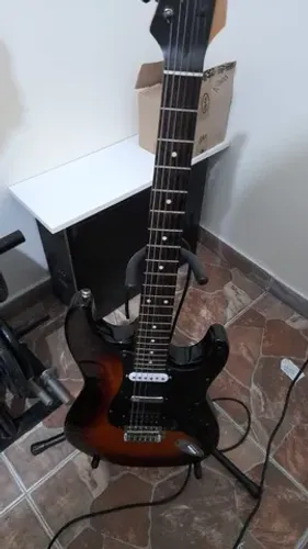 Suporte de chão para instrumentos de Cordas