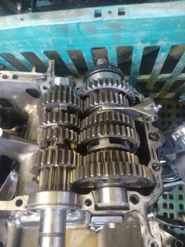 Caixa de marcha da Kawasaki ninja 400