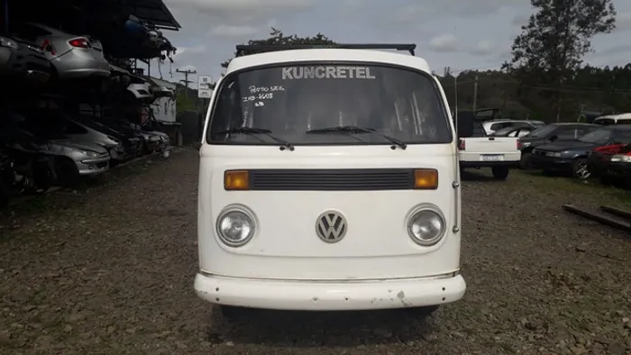 Vw Kombi 1.6 98 vendido em peças