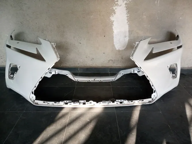 Parachoque dianteiro Lexus NX 300h