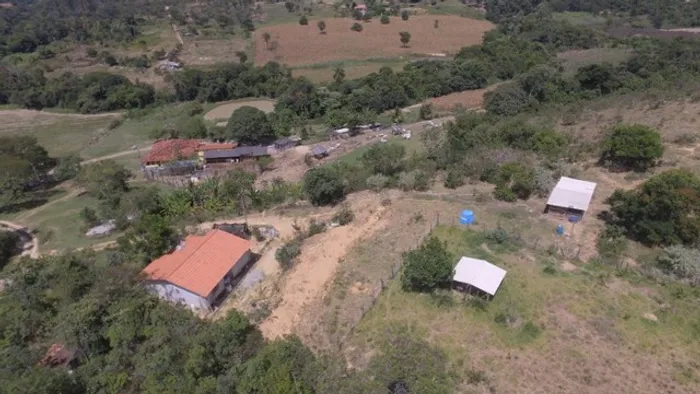 Fazenda 84 ha toda margeada por nascentes e córregos, 3 lagos, Serra do Cipó(Temos varias