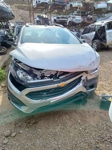 Onix 2019 1.4 flex automático 20 mil km para venda em peças 