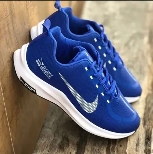 Tenis azul