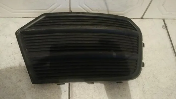 Grade milha direito Audi q3 2017 2018