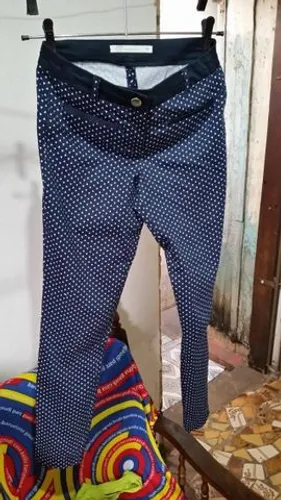 Calça Estampada Azul e Branca