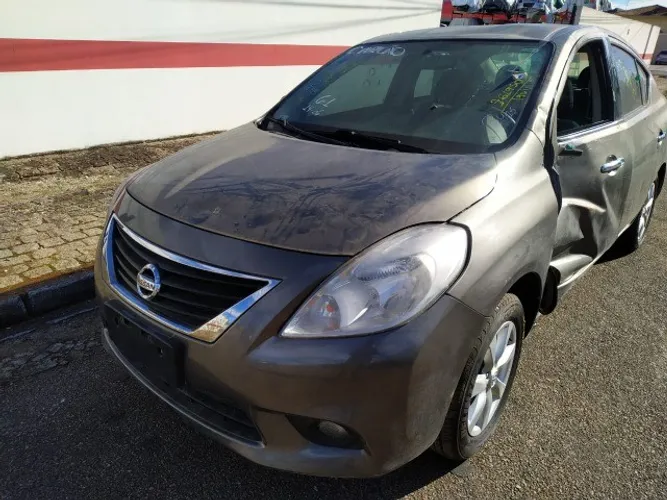 Sucata versa 1.6 2014 para retirada de peças