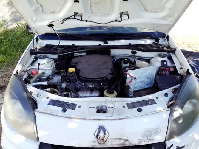 Sucata Renault Sandero 1.6 2012 Para Retirada De Peças