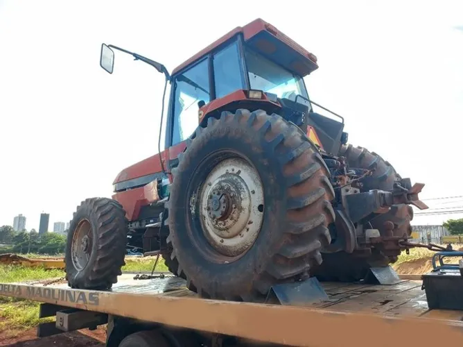 Trator Case 8940, Ano 2000, Traçado 4x4