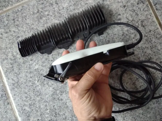 Máquina barbearia usada