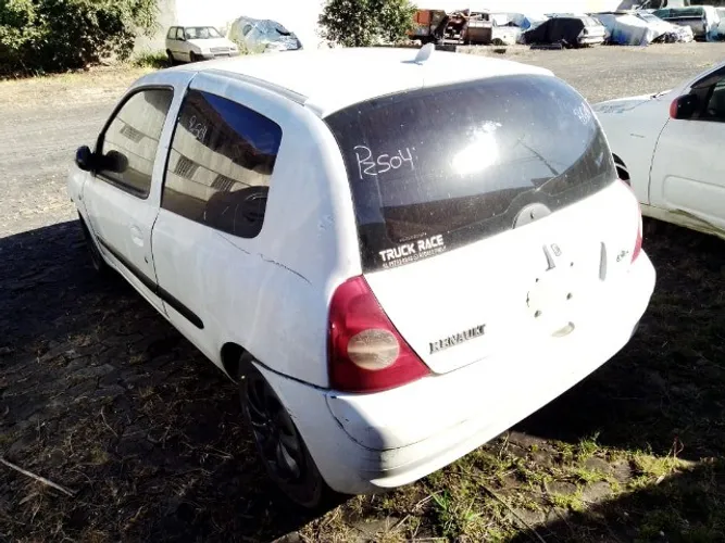 Sucata Renault Clio 1.0 2004 Para Retirada De Peças
