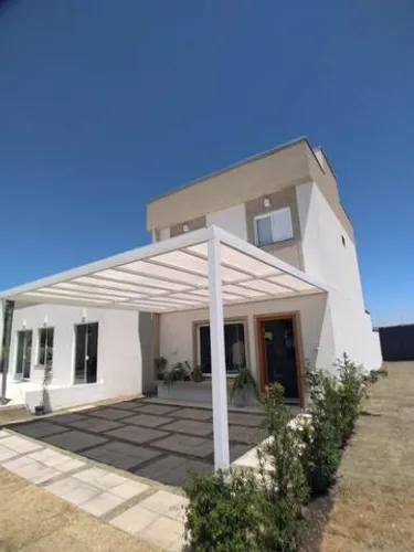Condomínio de Sobrados 3 dormitórios - 425.300,00