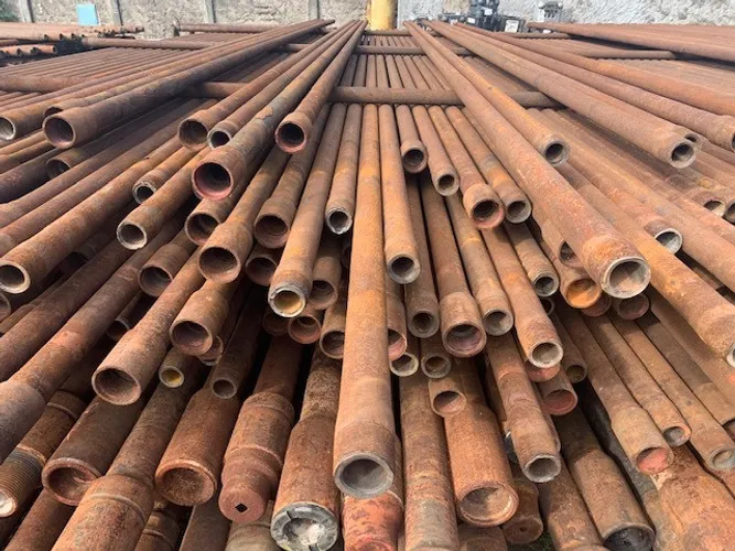Tubos de aço carbono usados em bom estado para uso geral em construção