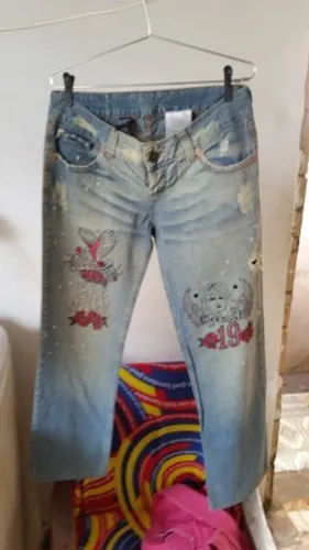 Calça Jeans Bordada da Colcci Nova