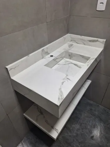 Lavatório em porcelanato esculpido