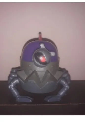 Boneco robô monstro McDonald's 