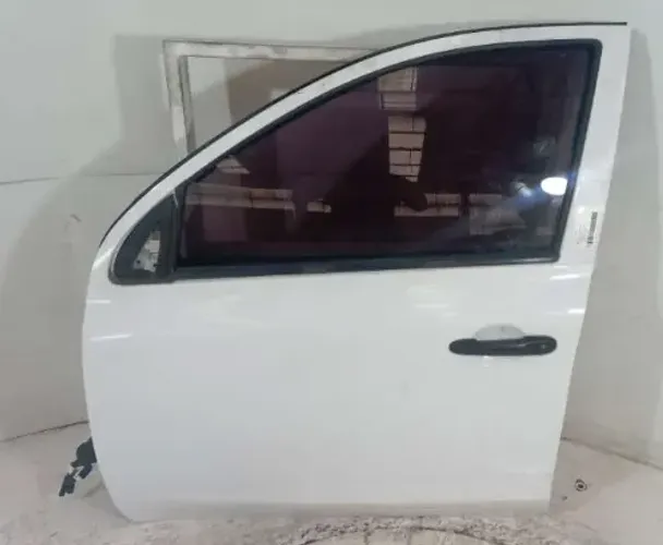 porta dianteira esquerdo Nissan March 1.0 2018