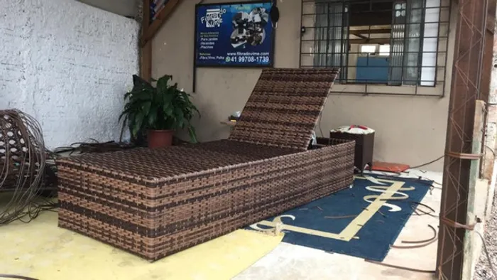 Espreguiçadeira de Fibra Sintética para Piscina