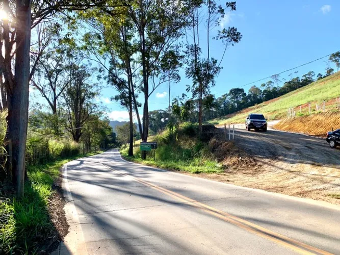 OPORTUNIDADE ÚNICA -TERRENOS CONDOMÍNIO FECHADO VILLA ITÁLIA EM SANTA TERESA