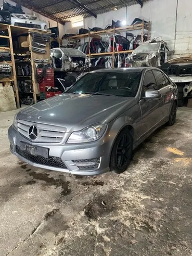 Sucata Mercedes bens c250 2013 de enchente