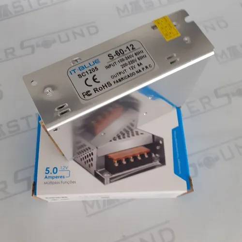 Fonte chaveada. 12volts. 5.0 amperes. Nova .