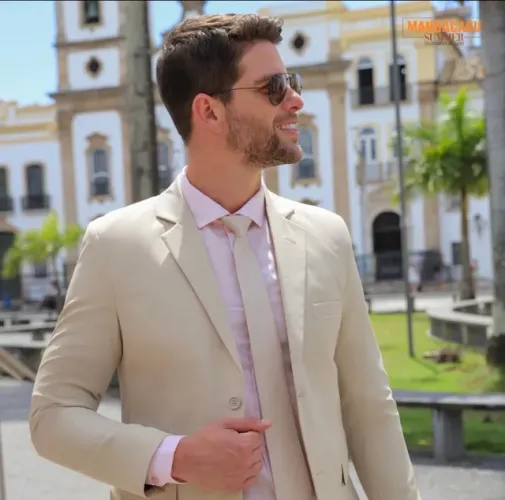 Aluguel de ternos slim para padrinhos e noivos