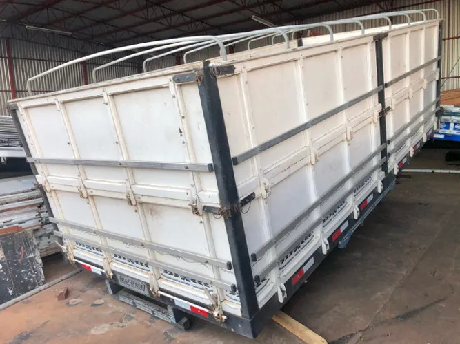 CARROCERIA MADEIRA GRANELEIRO 5,00