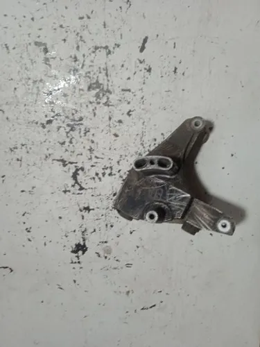 Suporte ar condicionado 6ml fiesta 1-0 8v 1994/99