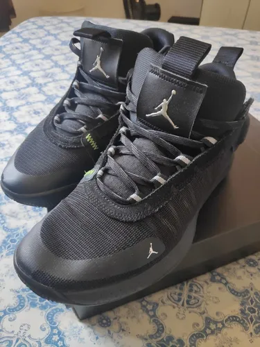 Jordan Jumpman 2020 semi-novo TAM. 43. BARBADA!