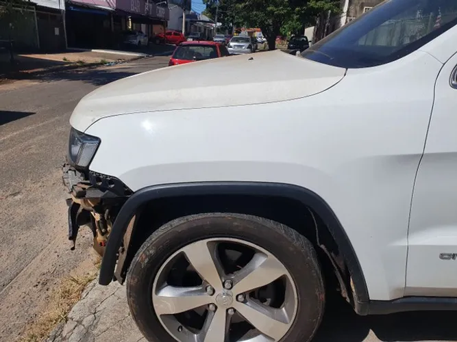 Paralama lado esquerdo jeep gran cherokee