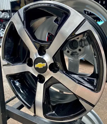 Rodas Chevrolet Onix LTZ aro 15