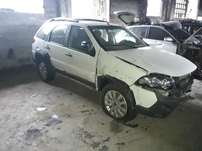 Sucata peças fiat palio weekend 1.8 16v Etork 2015