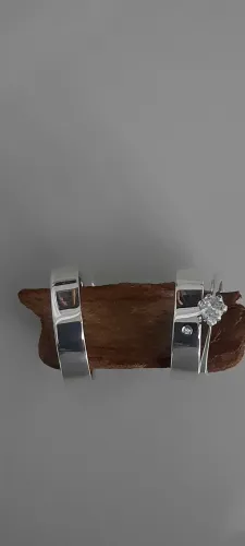 Aliança com anel solitário 