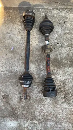 Jogo de semi eixo Volkswagen Saveiro AP 1.6