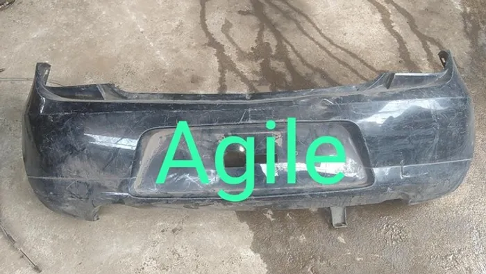 Parachoque traseiro Agile
