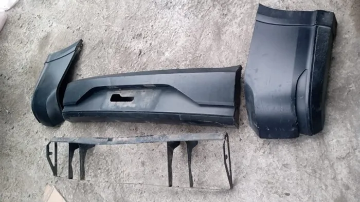 Para-choque traseiro VW Saveiro Robust