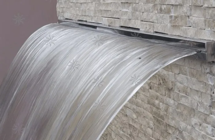 Cascata De Embutir 160cm Com Bico Em Inox - Entrega em Brasília.