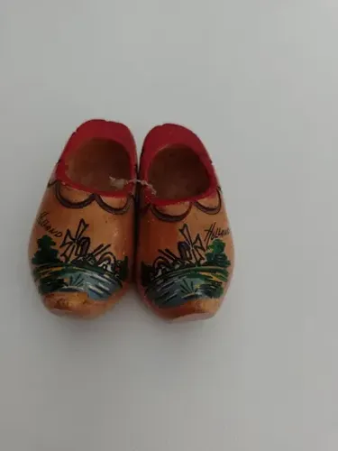 Tamanco holandês antigo miniatura